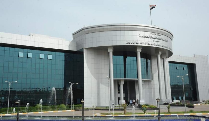 القضاء العراقي يستدعى وزراء ونواب برلمان للتحقيق في قضايا 