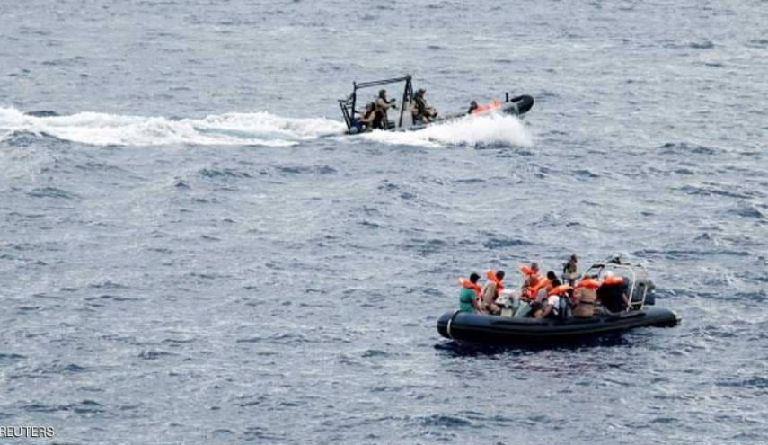 إنقاذ 53 مهاجر بالقرب من سواحل ليبيا