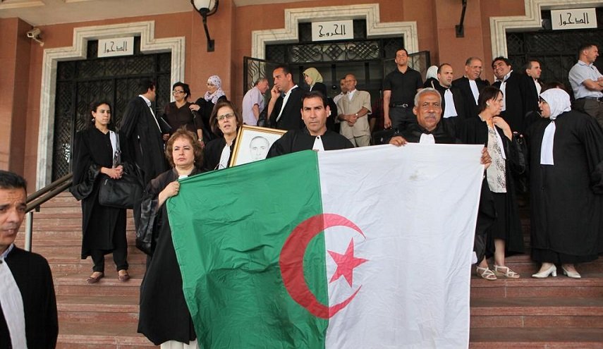 شلل بمحاكم الجزائر بسبب إضراب واسع للقضاة