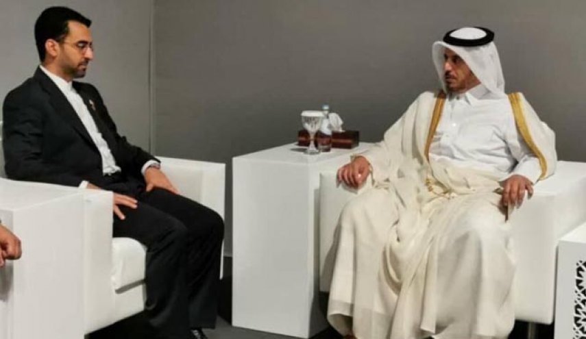 وزير الاتصالات الإيراني يلتقي رئيس وزراء قطر