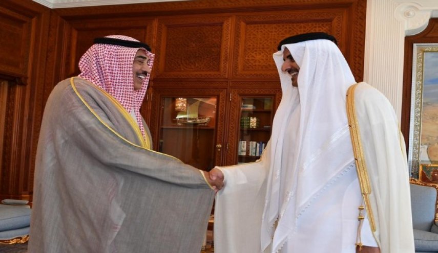رسالة من أمير الكويت لقطر بعد دعوته لإنهاء الأزمة الخليجية