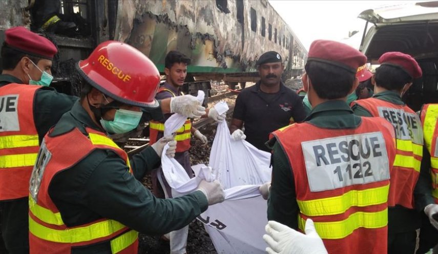 ايران تعزي باكستان في ضحايا حادث القطار