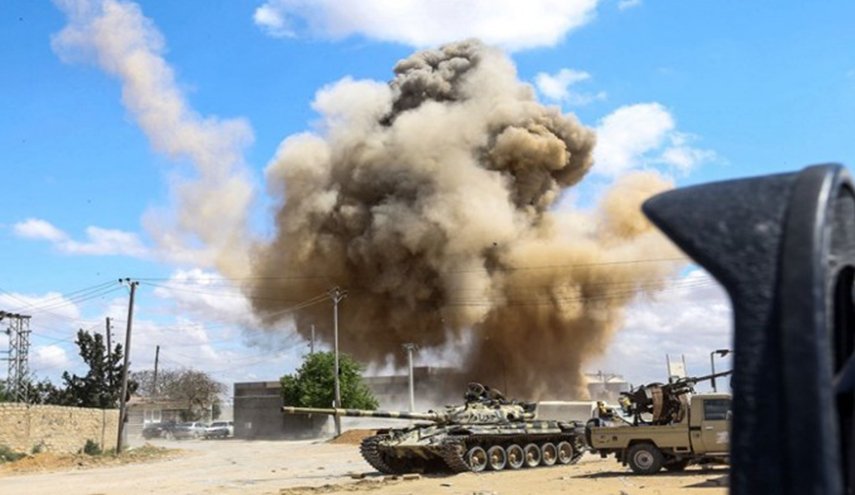 طائرات قوات حفتر تستهدف مواقع مدنية في غرب طرابلس