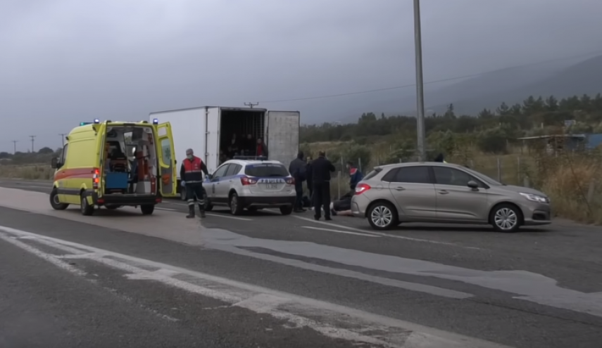 العثور على 41 مهاجرا على قيد الحياة في شاحنة مبردة شمال اليونان