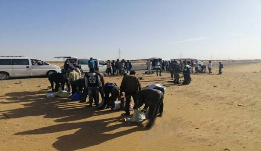 ليبيا.. ضبط ثلاث حافلات تنقل مهاجرين غير شرعيين