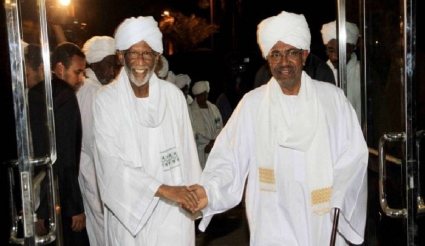 المركزي السوداني يجمد حسابات تابعة لقيادات إخوانية