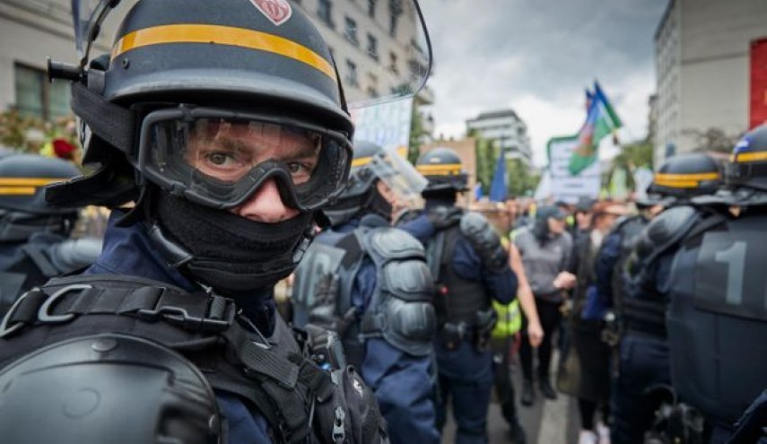جنبش اعتراضی علیه نظام سرمایه‌داری در فرانسه یک ساله شد