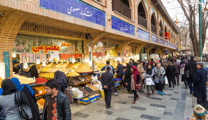 إغلاق بعض المتاجر في طهران وأكاذيب 