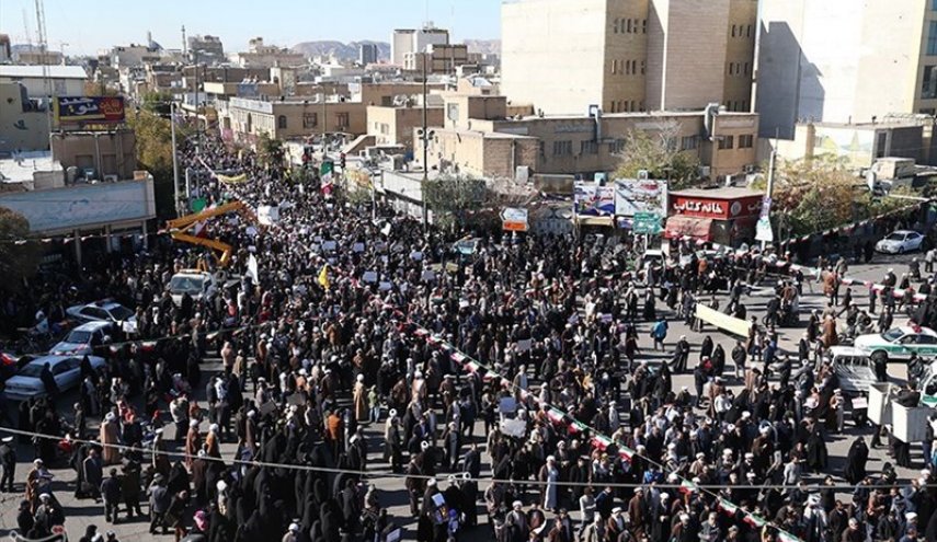 تجمع «دفاع از اقتدار و امنیت» در نقطه به نقطه ایران/ پاسخ کوبنده مردم به اشرار 