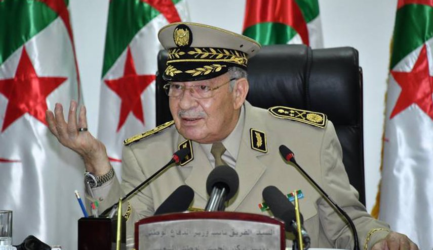 قائد الأركان الجزائري: لا نقبل تدخلا أو مساومات من أي طرف