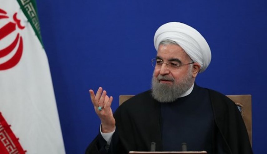 الرئيس الايراني: شعبنا يتحمل الضغوط ولن يستسلم