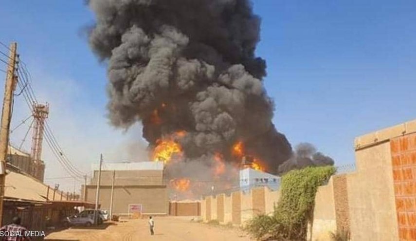عشرات القتلى والجرحى في حريق مصنع سوداني