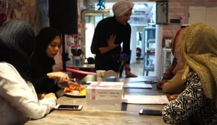 امرأة سورية تفتتح مطعما للنساء فقط في العاصمة البريطانية لندن