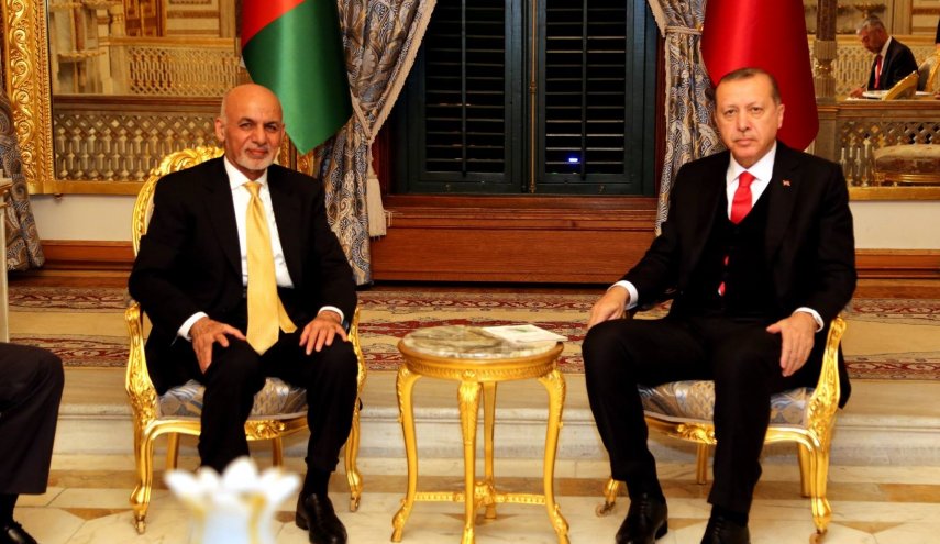 أردوغان يلتقي نظيره الأفغاني ووزير الخارجية الباكستاني