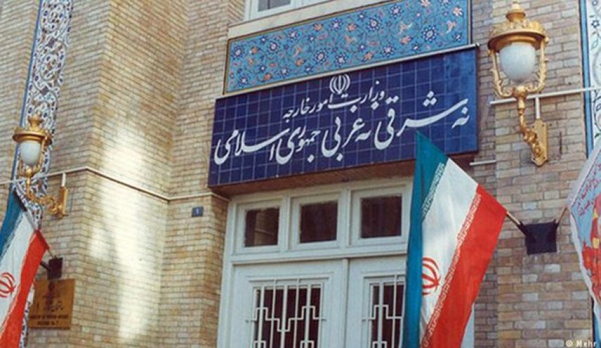 خارجية ايران تنصح المواطنين عدم السفر الى فرنسا حاليا