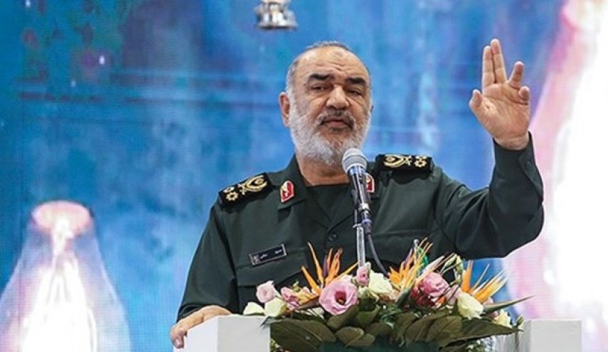 فرمانده کل سپاه: خاموش کردن فتنه‌ها سند وفاداری مردم است
