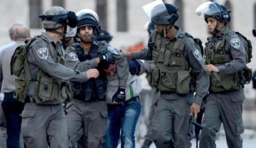 الاحتلال يشن حملة اعتقالات في القدس 