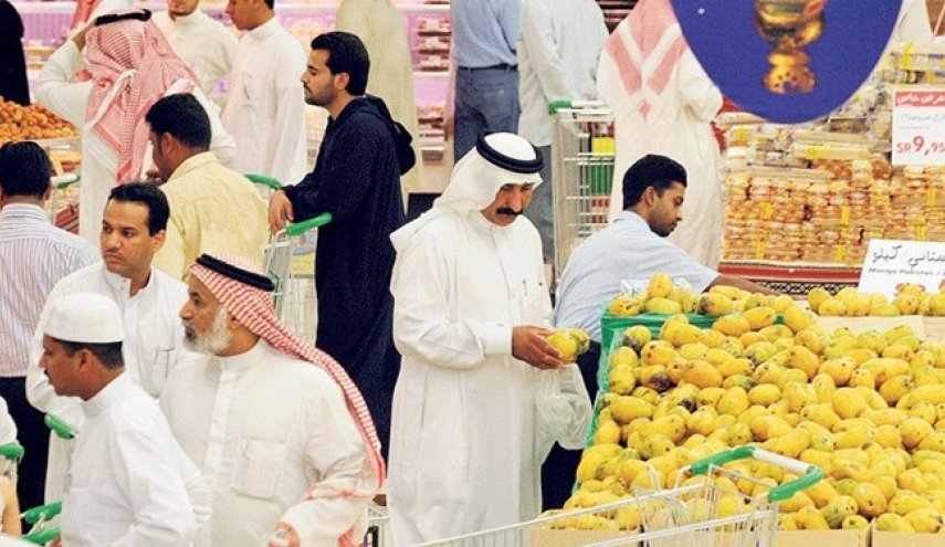 مردم چند کشور عربی استفاده از کالاهای اماراتی را تحریم کردند
