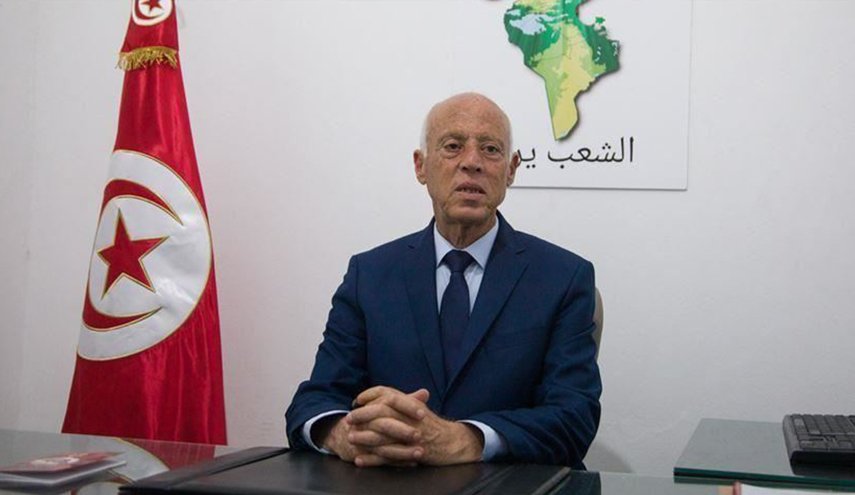 الرئيس التونسي يوجه رسالة لشعبه ويكشف عن أطراف تحيك المؤامرات 