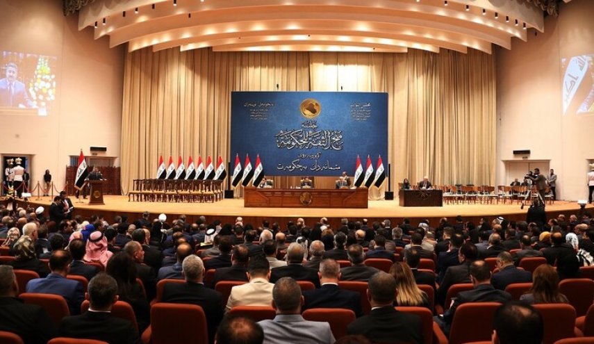 البرلمان العراقي يرفع جلسته للتصويت على قانون الانتخابات إلى يوم الاثنين