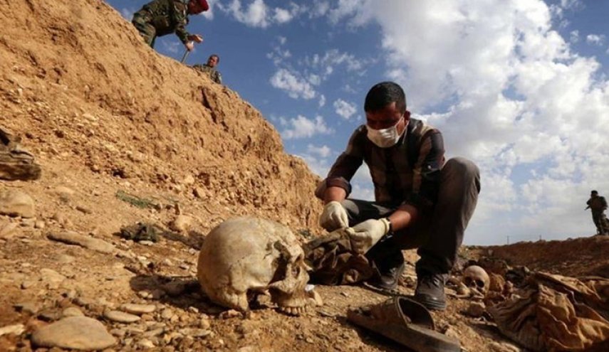 كم عدد المقابر الجماعية المكتشفة في 2019 بالعراق؟