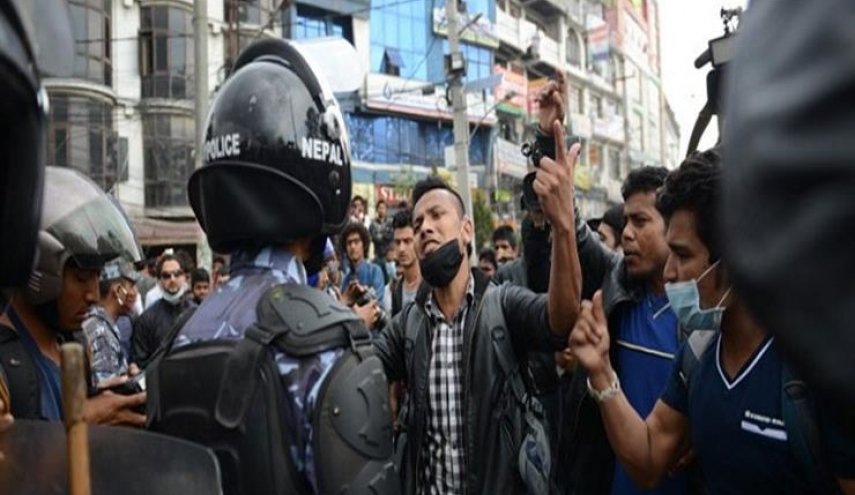 الشرطة النيبالية تعتقل أكثر من 100 مواطن صيني في كاتمندو
