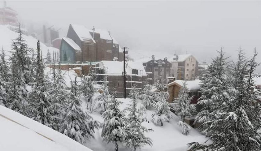 بدء تساقط الثلوج في لبنان