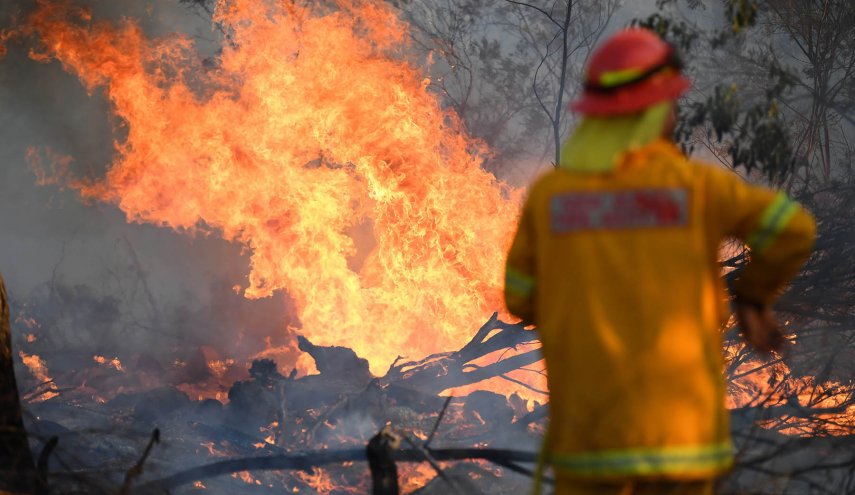 إجلاء عشرات الآلاف جراء حرائق الغابات في أستراليا