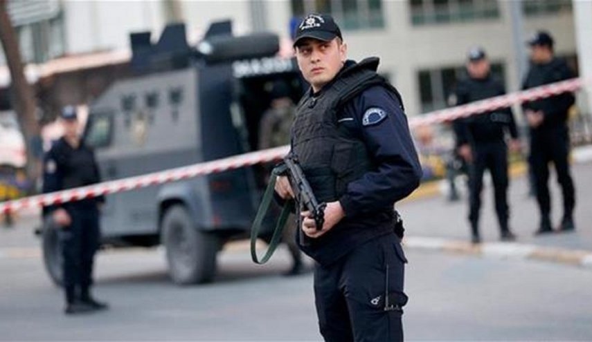 السلطات التركية توقف 64 شخصا بتهمة الانتماء لـ