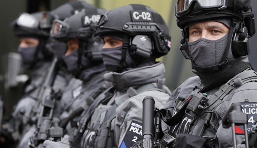 پلیس ضد تروریسم انگلیس 5 نفر را دستگیر کرد
