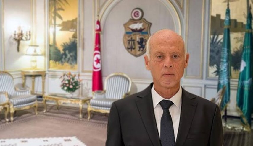  الرئيس التونسي: تمديد الطوارئ كالقبض على الجمر