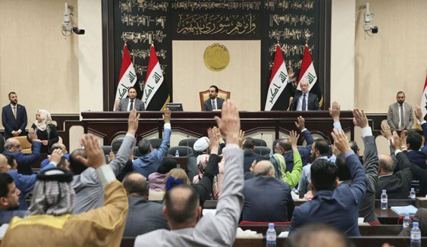 حراك سياسي لترشيح رئيس وزراء جديد في العراق