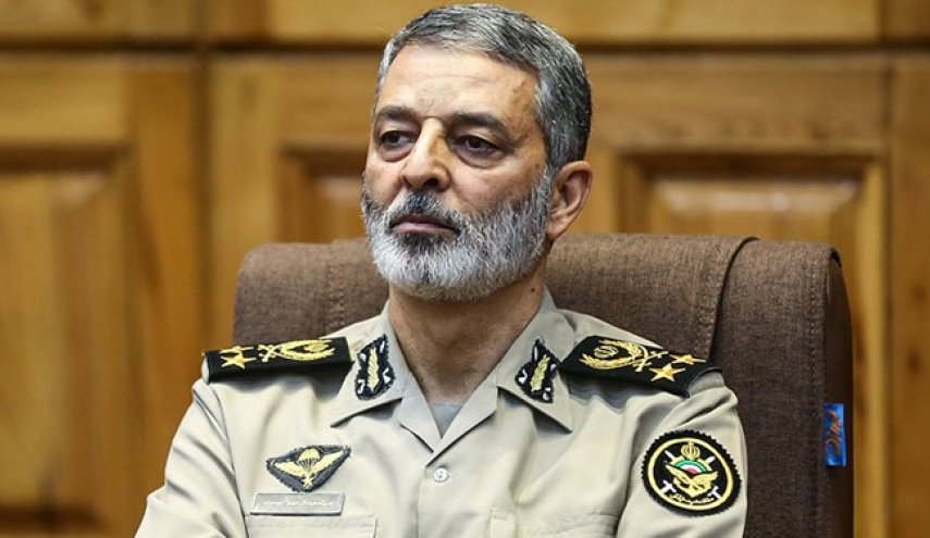 سرلشکر موسوی: نیروهای جوان آینده ارتش را تشکیل خواهند داد