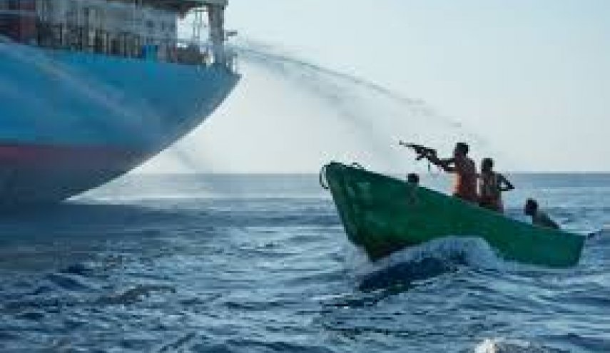 مقتل واختطاف7 من البحرية النيجيرية في هجوم قراصنة