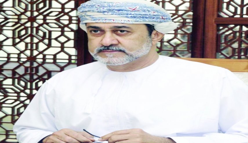 سلطان عمان الجديد يؤدي اليمين القانونية
