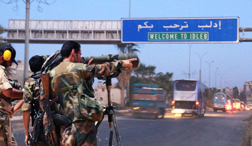 الجيش السوري يلقي مناشير ورقية على ادلب... ماذا فيها؟