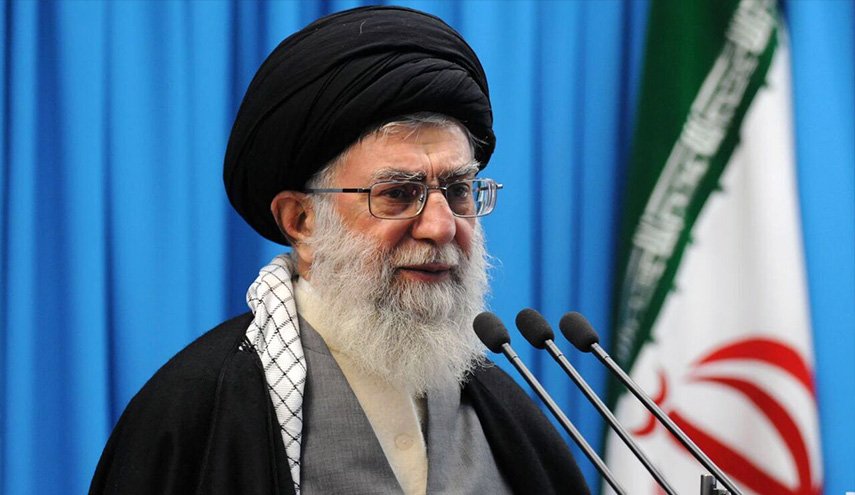 قائد الثورة الاسلامية: دك القاعدة الاميركية من ايام الله