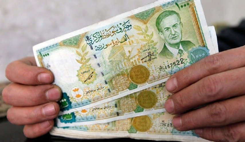 توقيف 11 شخصا في دمشق وحلب بجرم التعامل بغير الليرة