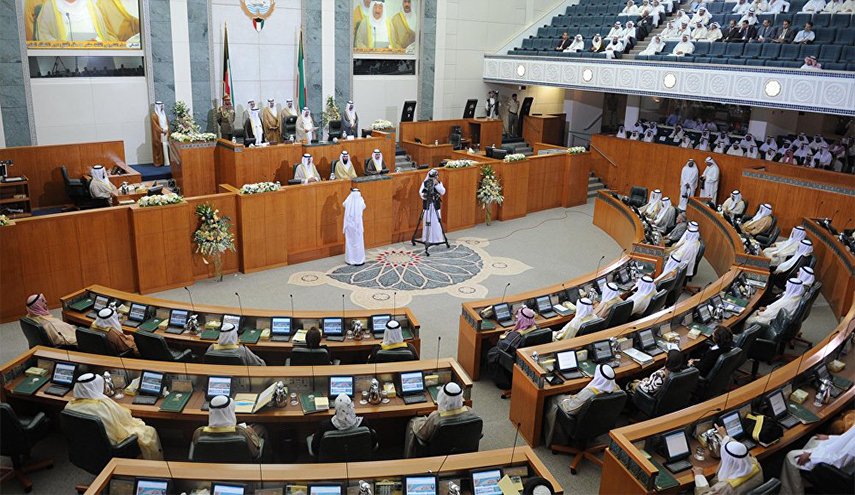البرلمان الكويتي يعلن عن 3 مليارات دينار للتسليح في الاحتياطي العام