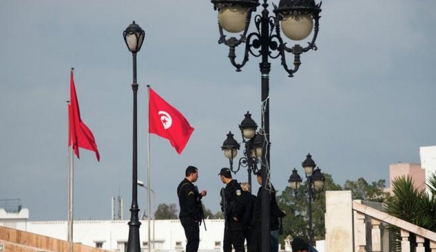 تمديد حالة الطوارئ في تونس حتى أبريل المقبل

