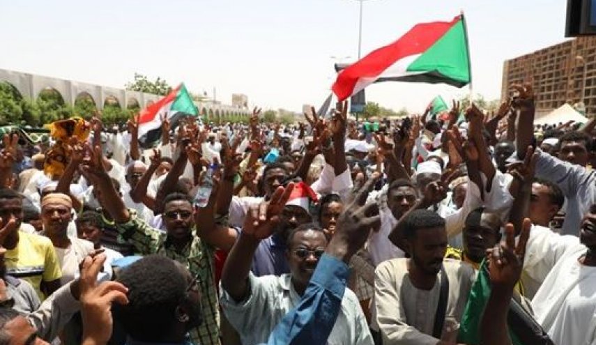 تظاهرات در پایتخت سودان در محکومیت دیدار البرهان با نتانیاهو