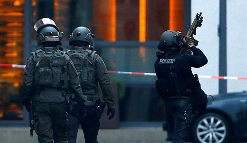 پلیس آلمان از خنثی سازی حمله تروریستی به ۱۰ مسجد خبر داد