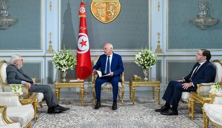 رئیس‎ جمهوری تونس از احتمال انحلال پارلمان و برگزاری انتخابات زودهنگام خبر داد