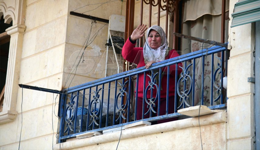شاهد.. أُسر سورية تعود إلى 'حريتان' بريف حلب الشمالي