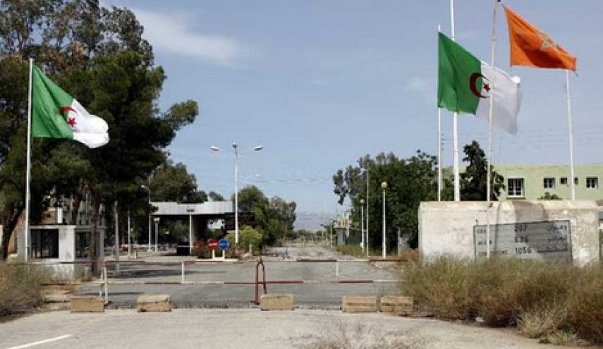 استطلاع... مغاربة يطالبون بفتح الحدود مع الجزائر