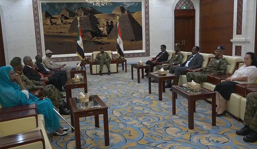  السودانيون لديهم رؤى مشتركة لقضية الحرب والسلام 