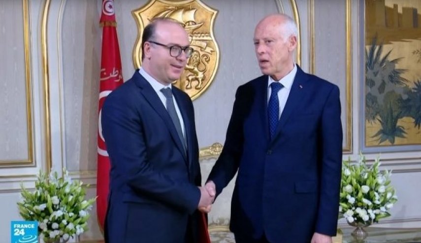 رئيس الحكومة التونسية الجديد يتسلم مهامه رسميّا