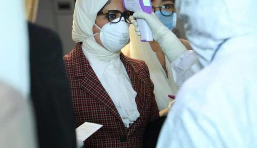 بالصور.. وضع وزيرة الصحة المصرية في الحجر الصحي بمطار القاهرة