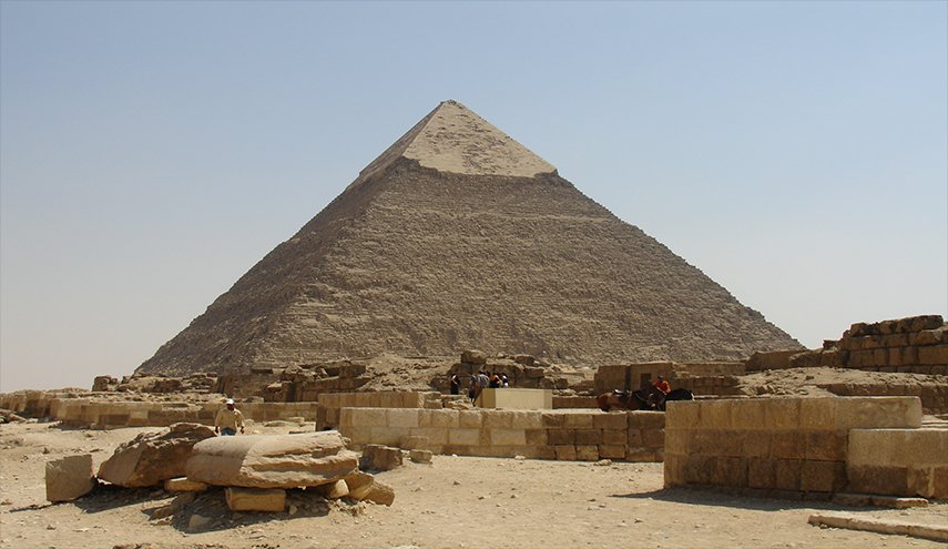 مؤسس شركة تسلا يطلق تصريحات مثيرة حول الأهرامات في مصر!