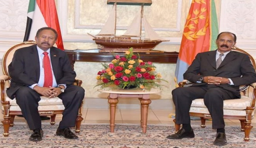 رئيس إريتريا يعلن دعم بلاده للتغييرات الإيجابية في السودان